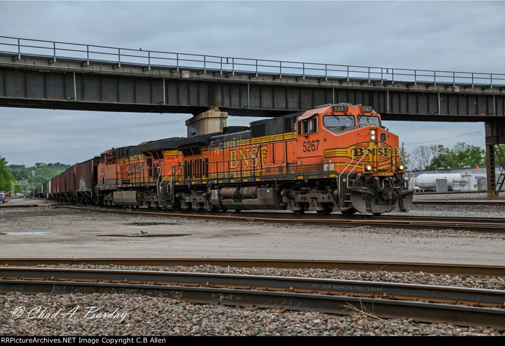 BNSF GRAIN, BOTTOM OF SF JUNCTION
